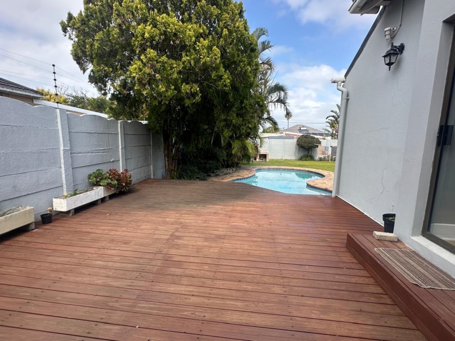 3 Bedroom Property for Sale in Berea Eastern Cape